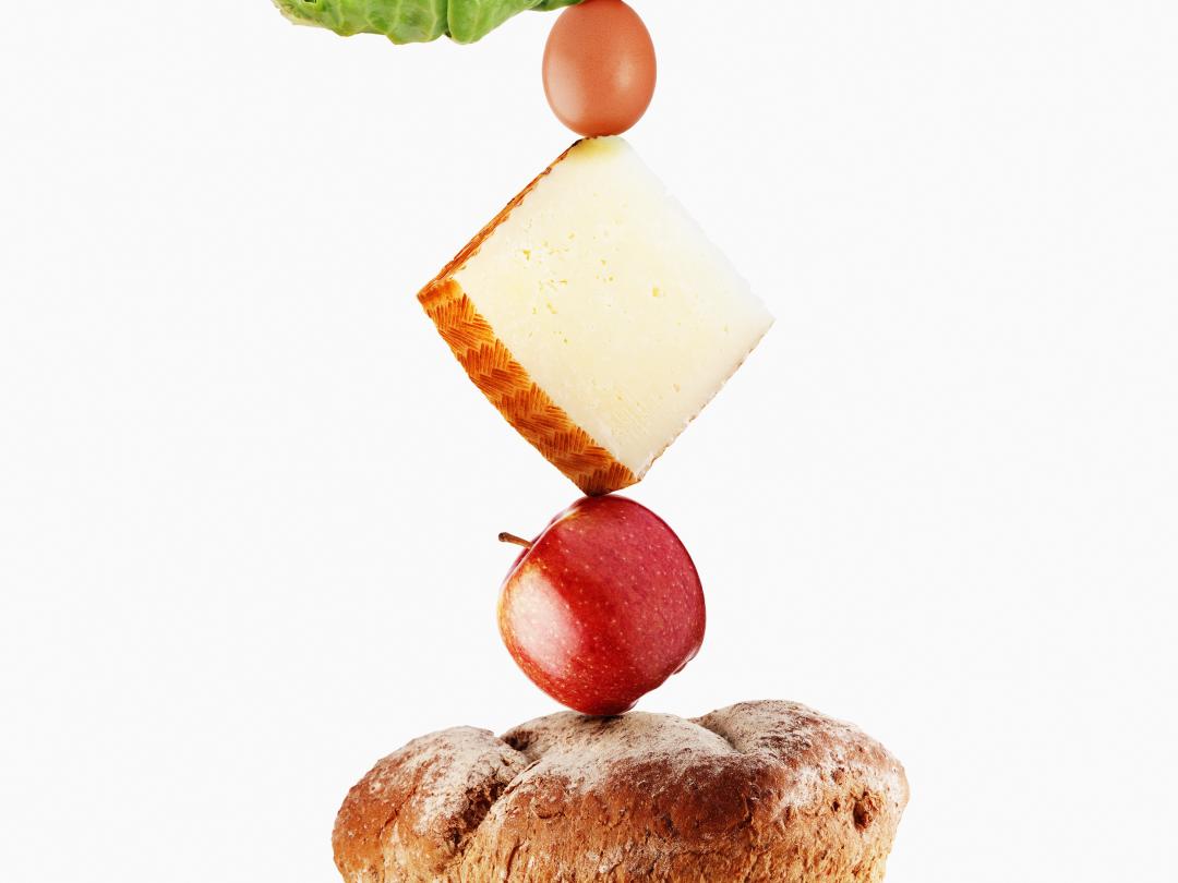 Eten op een prikker gestapeld