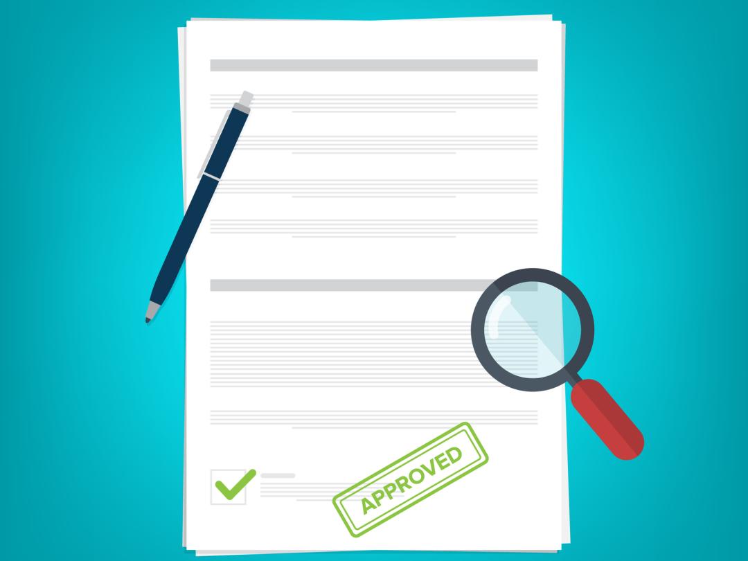 Illustratie van een vel papier met 'approved' gestempeld.