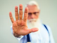 Foto: Giuseppe Manfra/iStock.com Medicus die stopgebaar maakt