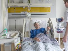 Patiënt in ziekenhuisbed